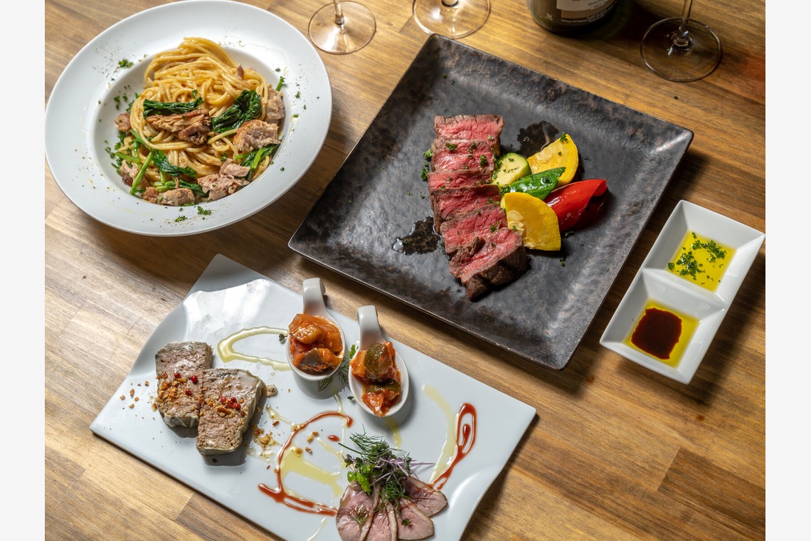 Naoki Okadaが撮影した写真のアルバム「フード」