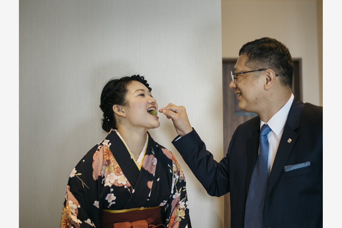 植村由理が出張撮影した家族写真(キッズ,ベビーフォト)などが写った「卒業式 at 早稲田大学、オークウッドプレミア東京」の家族写真