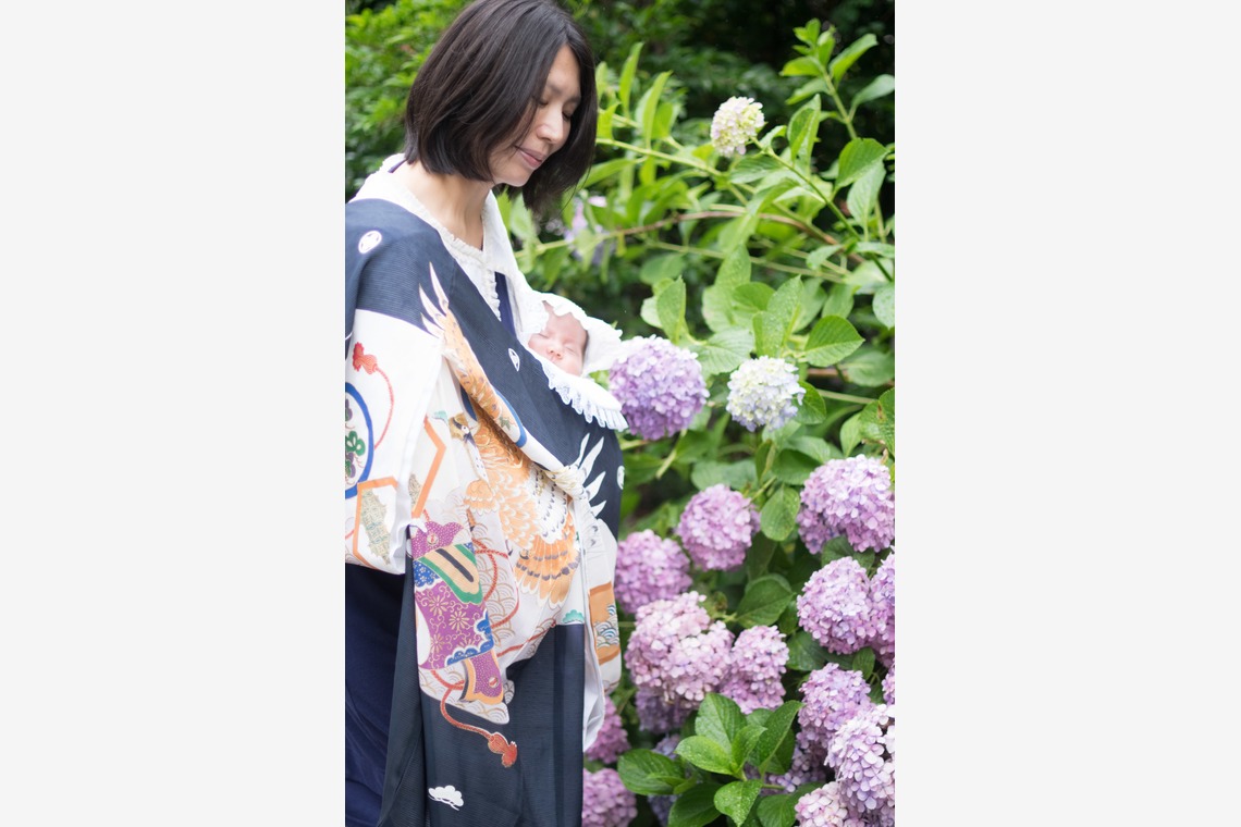 黒沢　茂が出張撮影した家族写真(キッズ,ベビーフォト)などが写った「お宮参り」の家族写真