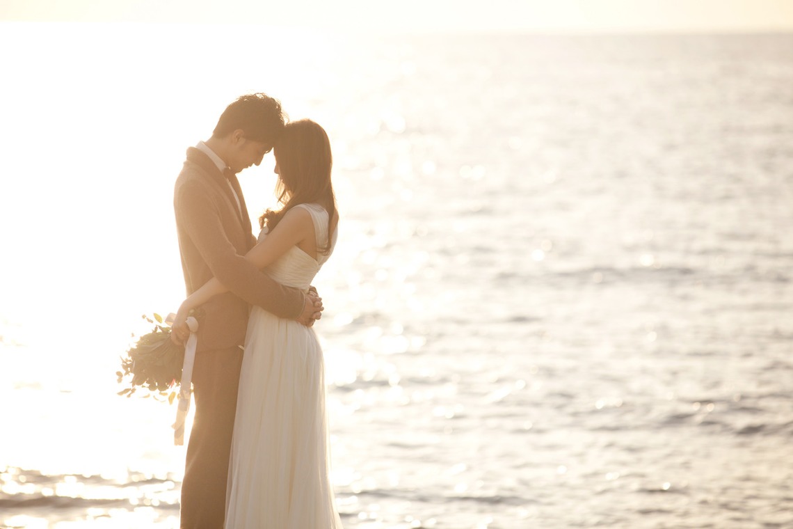 skyward photo film（竹本飛鳥）が撮影した「前撮りドレス」の写真