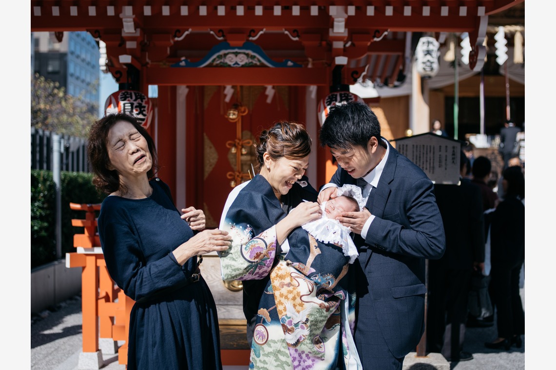植村由理が出張撮影した家族写真(キッズ,ベビーフォト)などが写った「お宮参り　＠水天宮」の家族写真