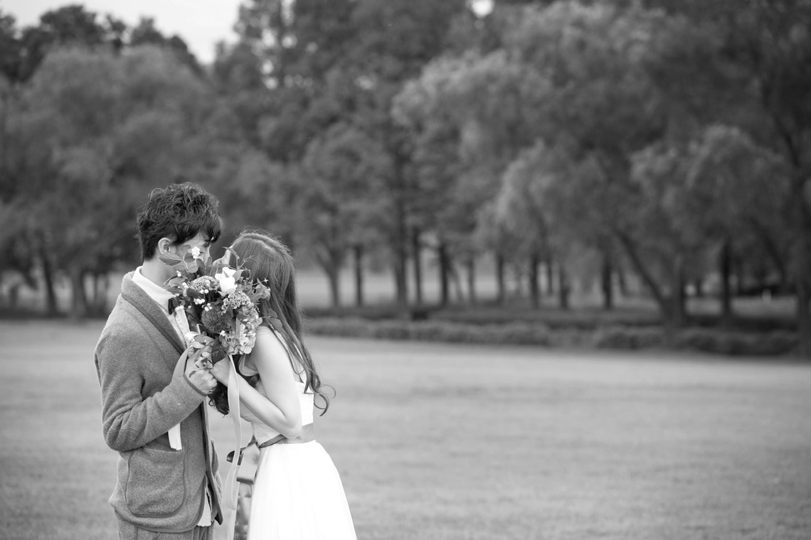 skyward photo film（竹本飛鳥）が撮影した「前撮りドレス」の写真