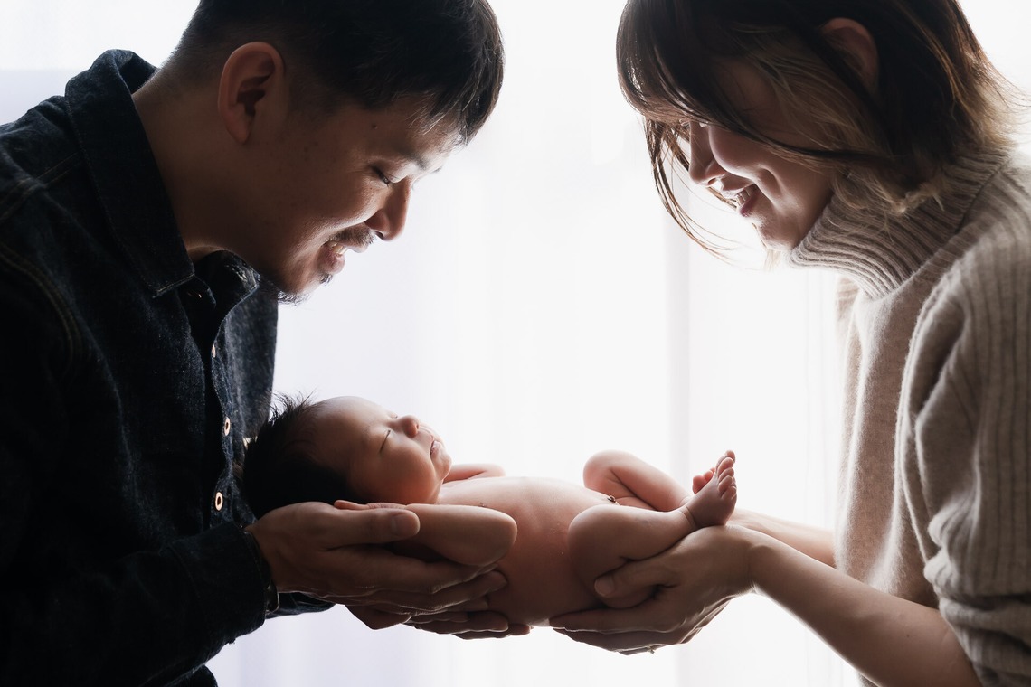 三谷 朋也が撮影した「ニューボーンフォト」の写真