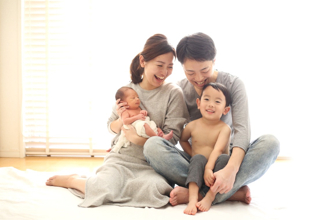 出張撮影HUG TIMEが撮影した「ニューボーンフォト＠ご自宅」の写真