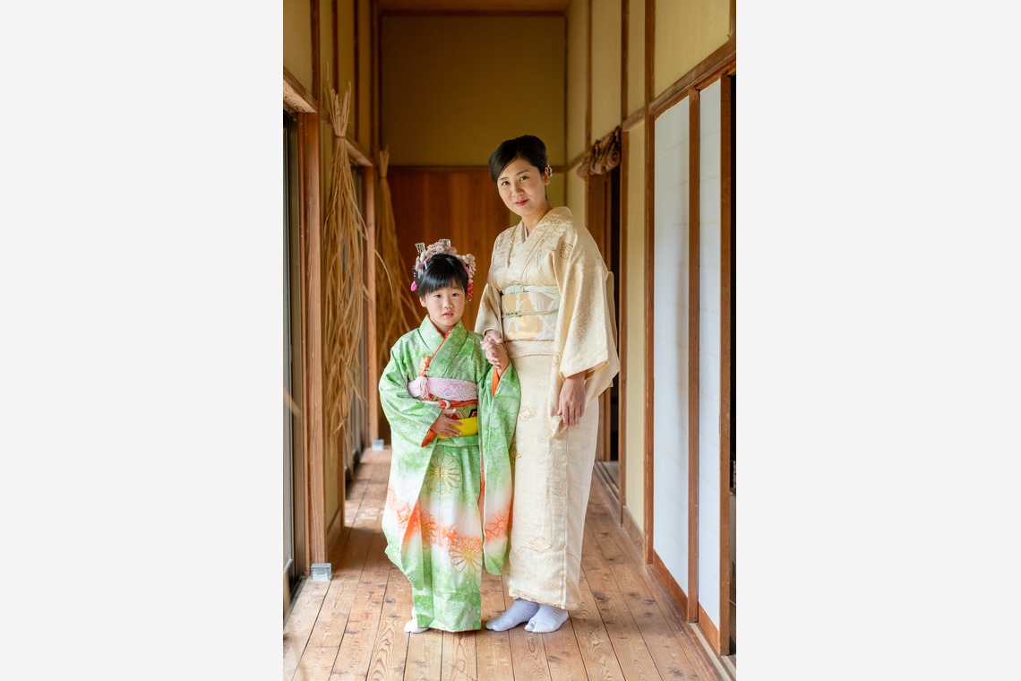 中村將一写真事務所が撮影した写真のアルバム「七五三」