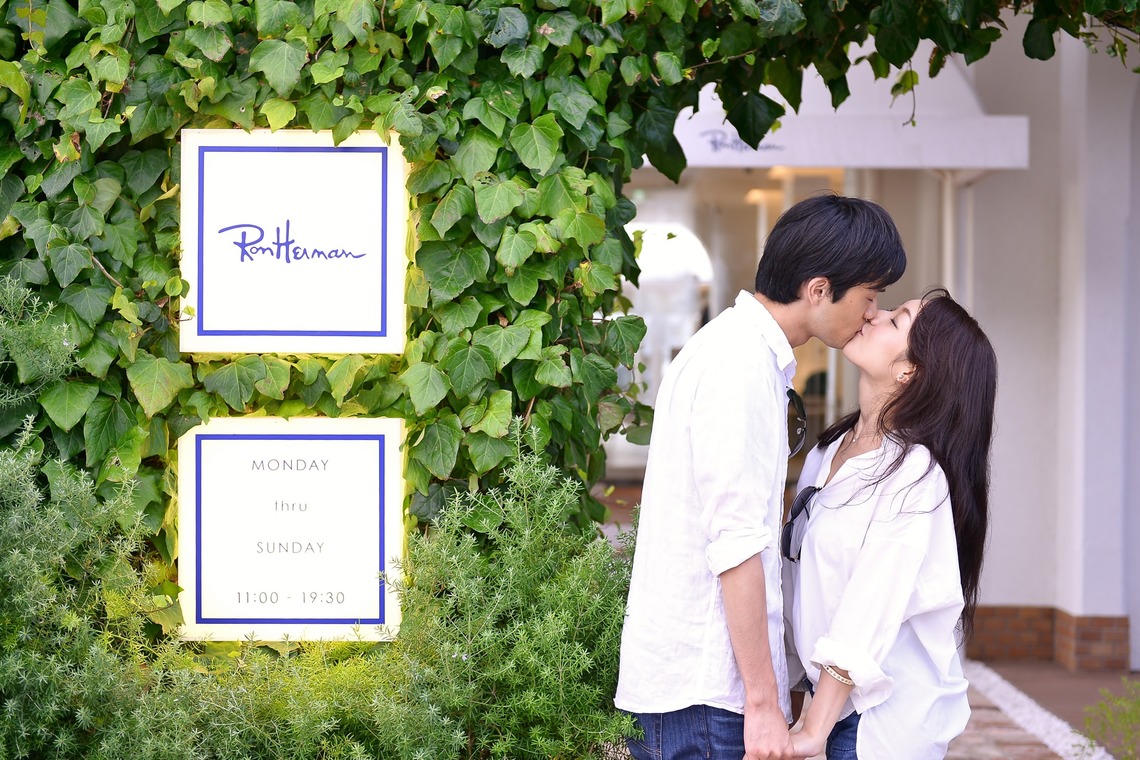 1978 ( Mille Neuf Cents Soixante-dix-huit) が撮影した「ロケーションフォト カラー」の写真