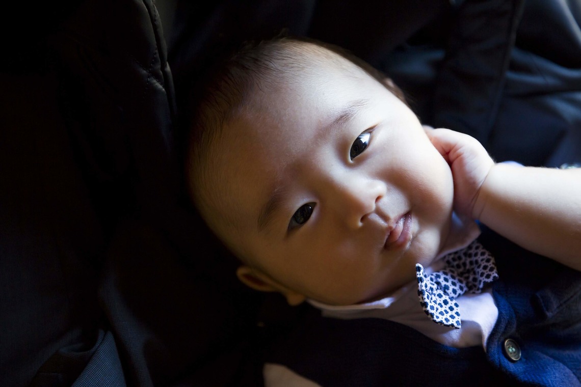 MAKOTO TOCHIKUBOが出張撮影した家族写真(キッズ,ベビーフォト)などが写った「男の子・お宮参り出張撮影@東京都渋谷区」の家族写真