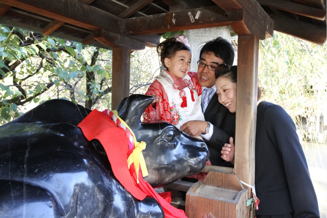 スマイルハンターが出張撮影した家族写真(キッズ,ベビーフォト)などが写った「七五三ロケーション撮影」の家族写真