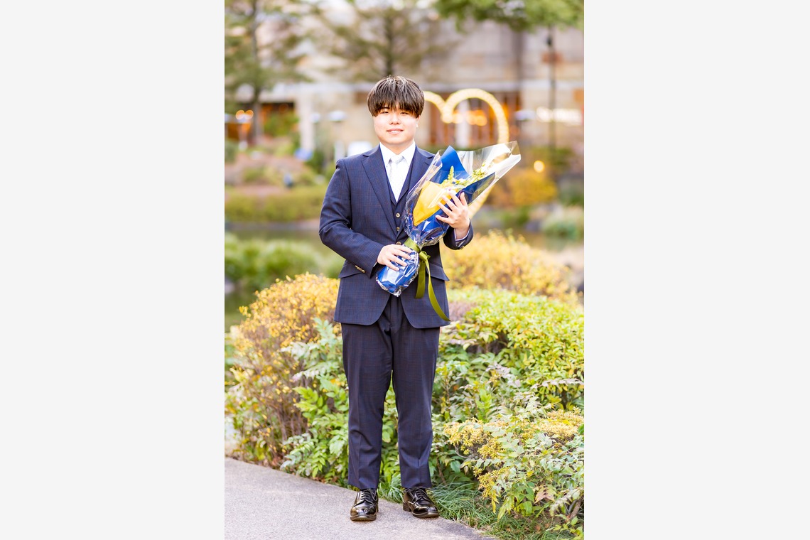 フォトスタジオENOが出張撮影した家族写真(キッズ,ベビーフォト)などが写った「成人式」の家族写真