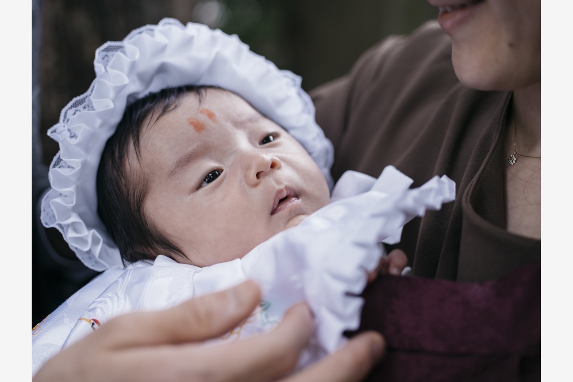 植村由理が出張撮影した家族写真(キッズ,ベビーフォト)などが写った「お宮参り at 代々木八幡宮」の家族写真