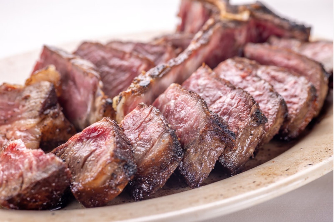 富岡敦が撮影した「ニューヨーク　ステーキハウス撮影」の写真