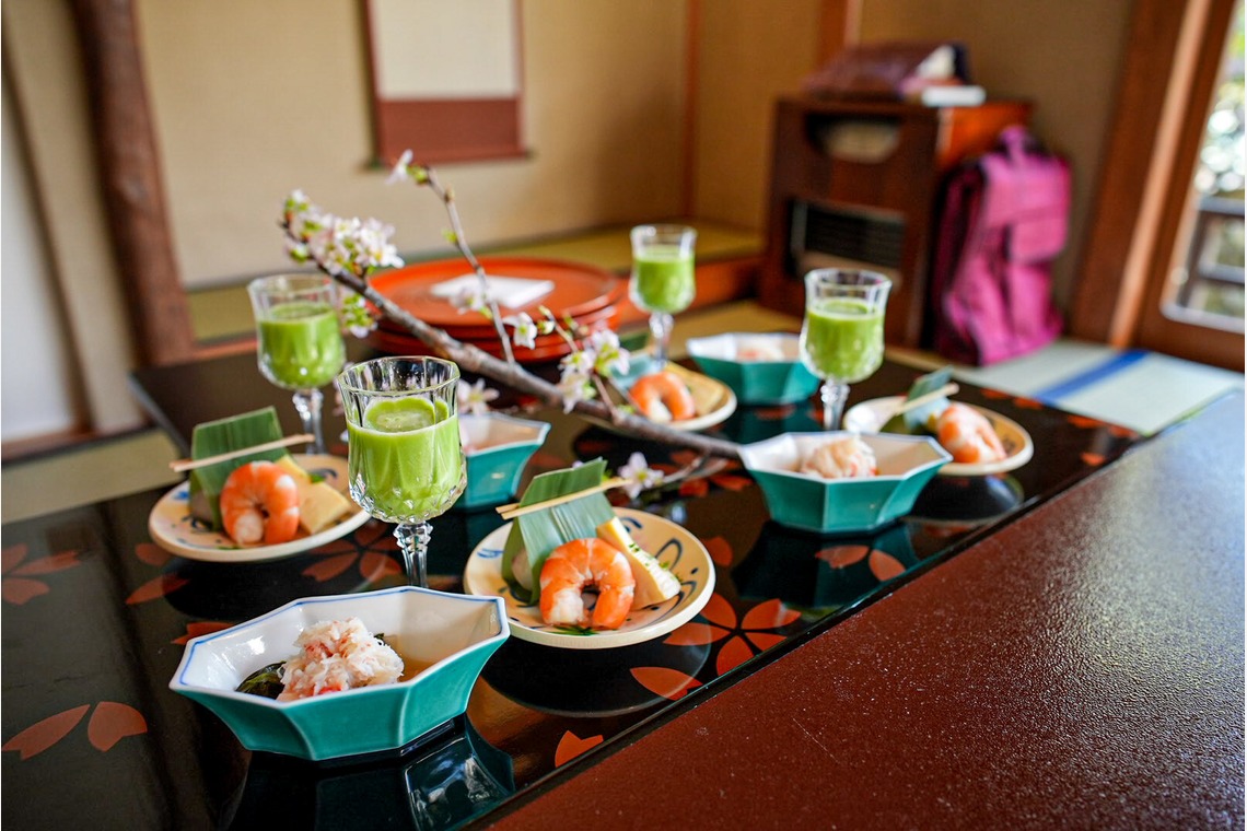 THALISHが撮影した「お食い初め」の写真