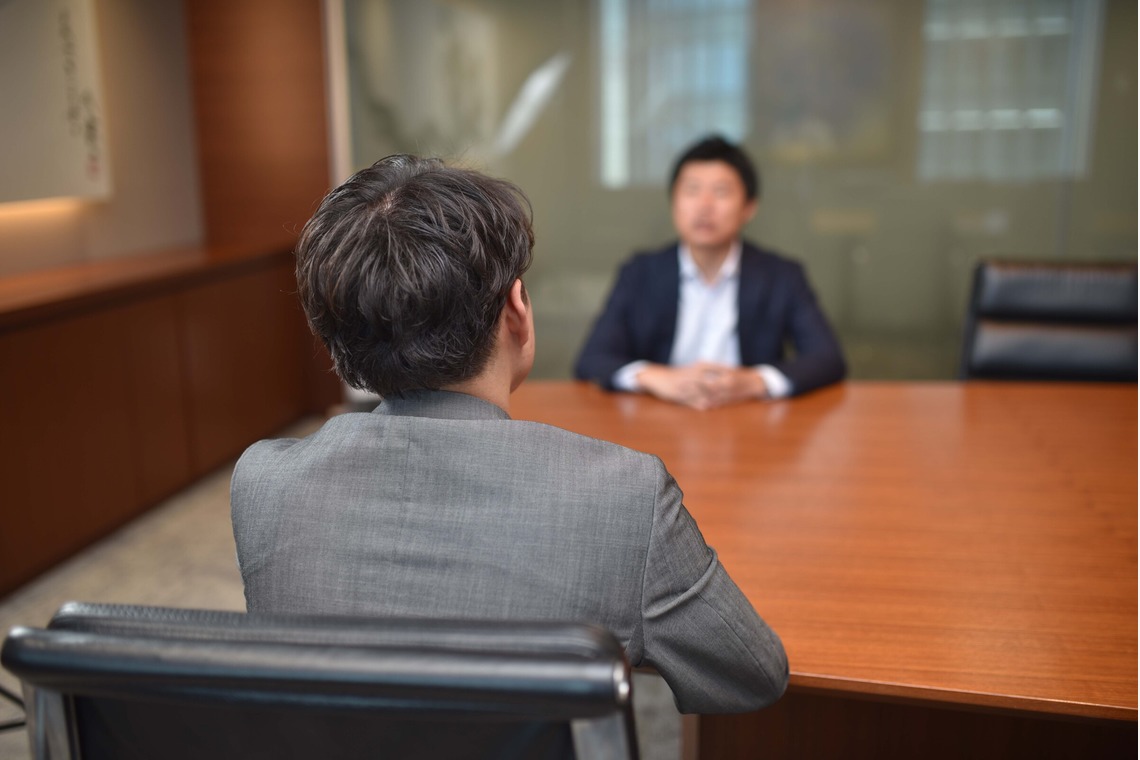 土門巧が撮影した写真のアルバム「企業」