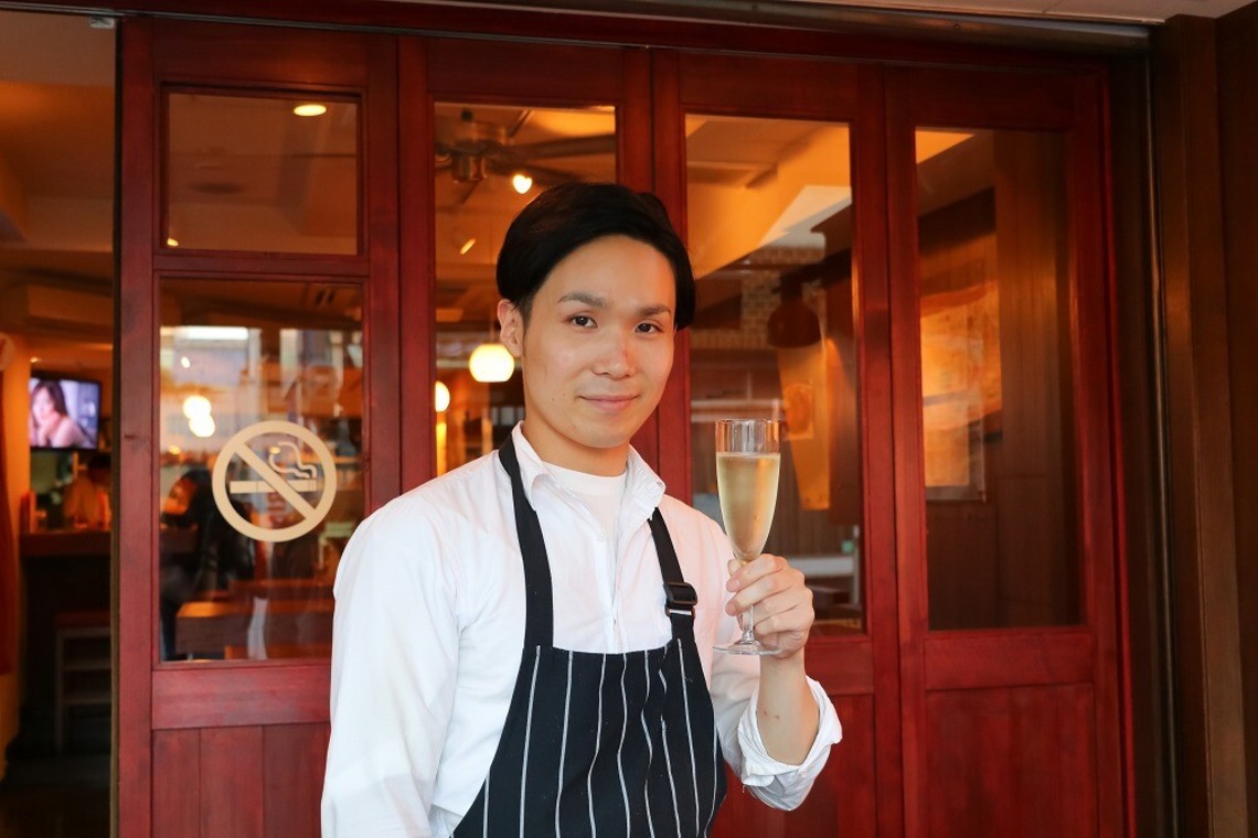 世登理恵が撮影した「飲食店の人物写真」の写真