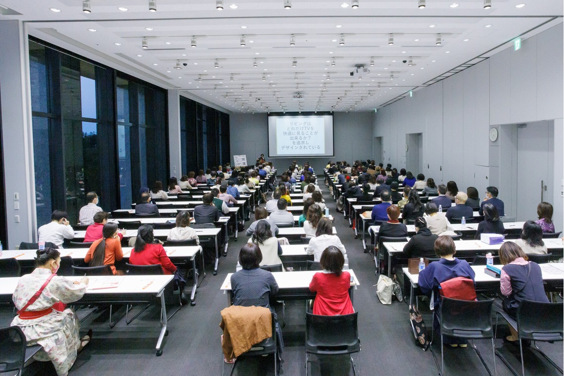 猫田晃広が撮影した「出版講演会（セミナー）と懇親会」の写真