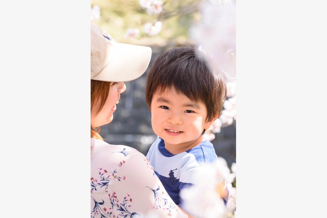 Lightgraphyが撮影した「桜の季節の親子フォト」の写真