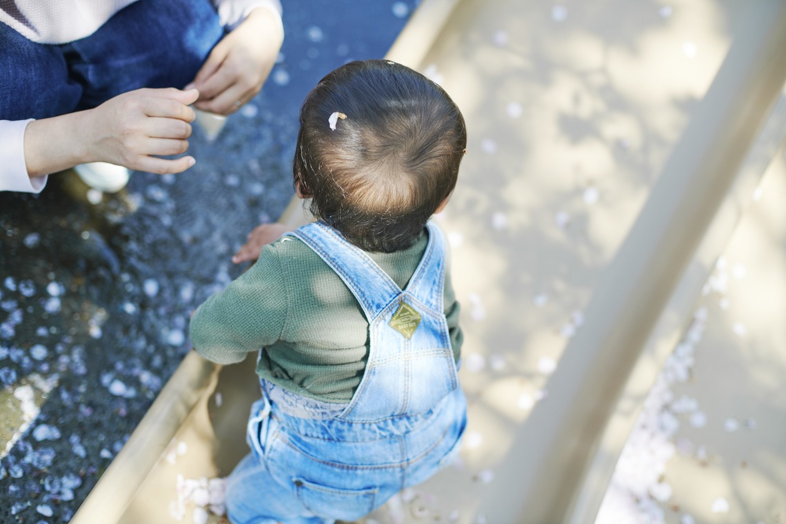 NISHIMURA AKINOBUが出張撮影した家族写真(キッズ,ベビーフォト)などが写った「ご家族ポートレート　お子様１歳バースデー記念　＠千葉」の家族写真