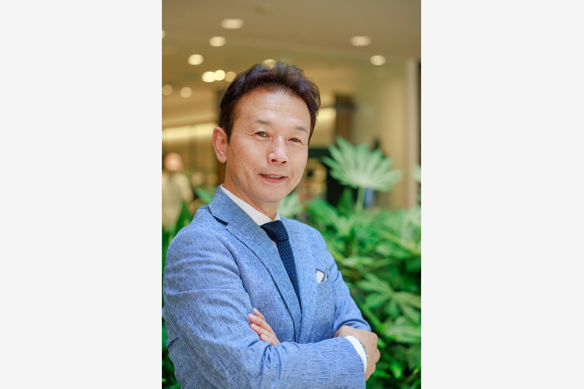 ちずカメラが撮影した写真のアルバム「スーツ」