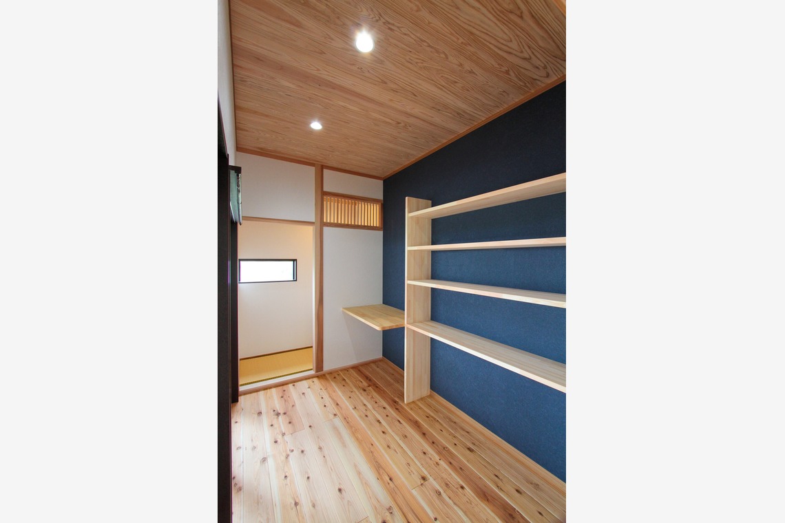 隈元智子が撮影した「家」の写真