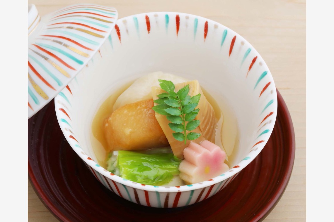 森安　照が撮影した写真のアルバム「食堂」