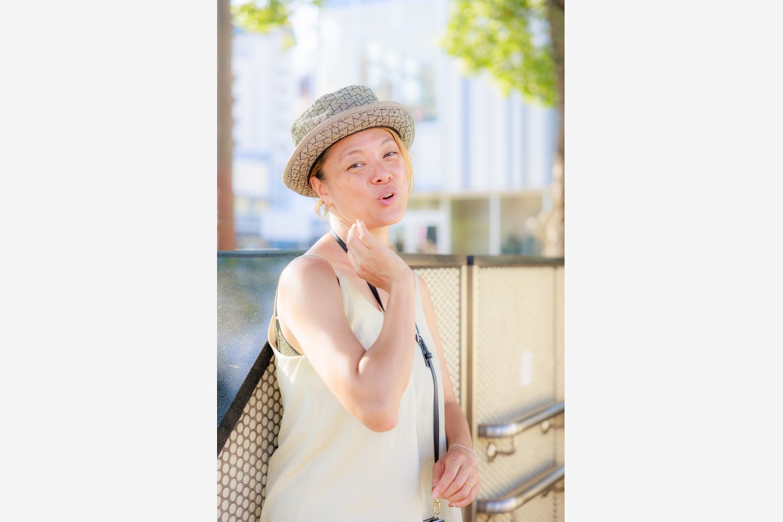 ちずカメラが撮影した「女性」の写真