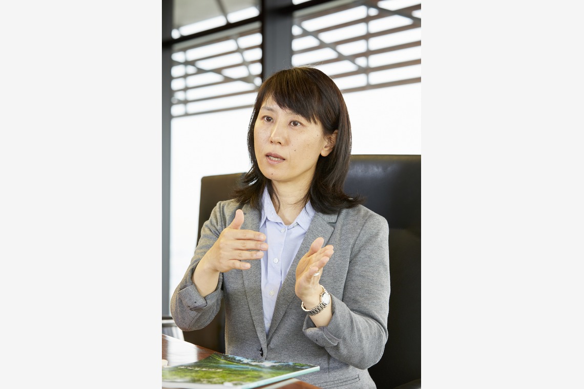 田中真光写真事務所が撮影した「取材、インタビューカット」の写真