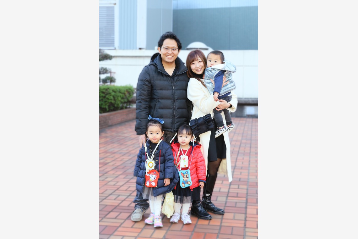 杉安写真事務所が出張撮影した家族写真(キッズ,ベビーフォト)などが写った「ご家族様からご依頼撮影」の家族写真