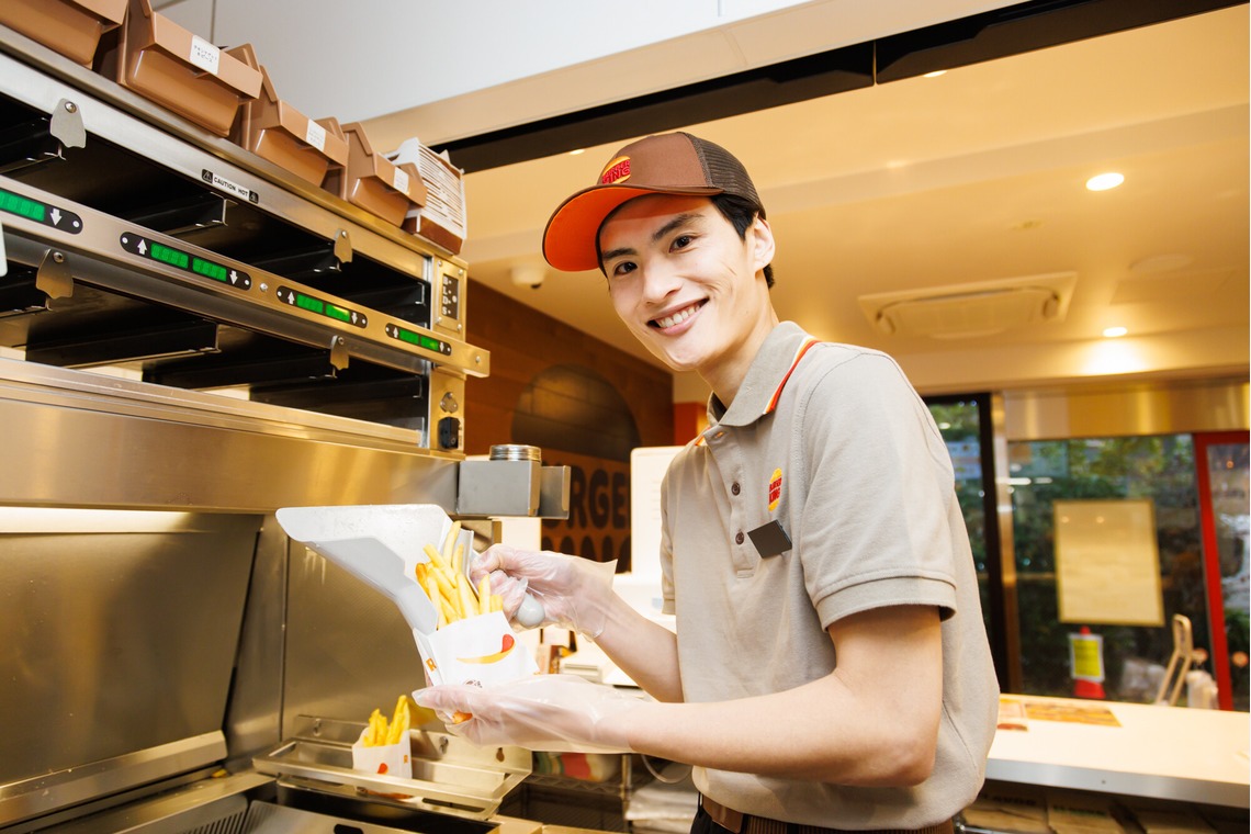 Yusuke Usuiが撮影した「マイナビバイト様 バーガーキング 求人広告撮影」の写真