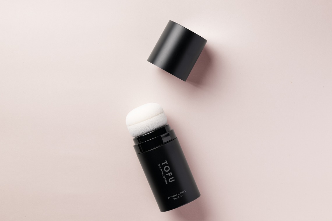 保坂　真弓が撮影した写真のアルバム「ヘアファンデーションの商品撮影」