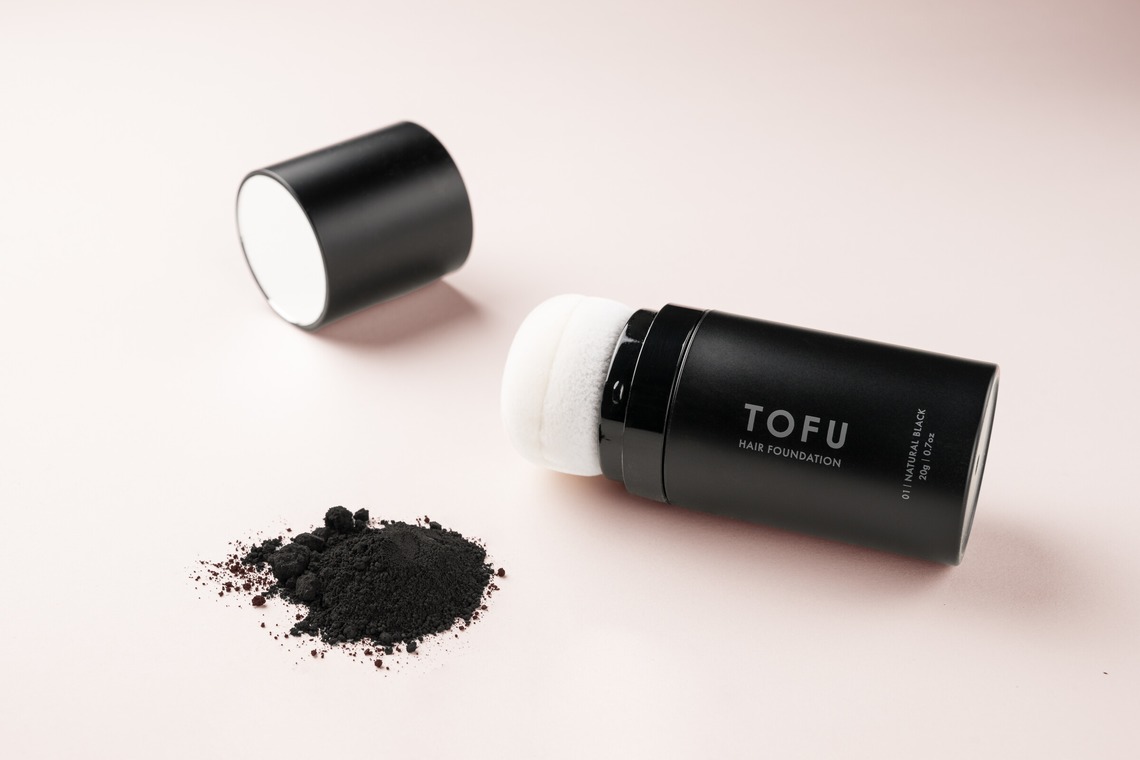 保坂　真弓が撮影した写真のアルバム「ヘアファンデーションの商品撮影」