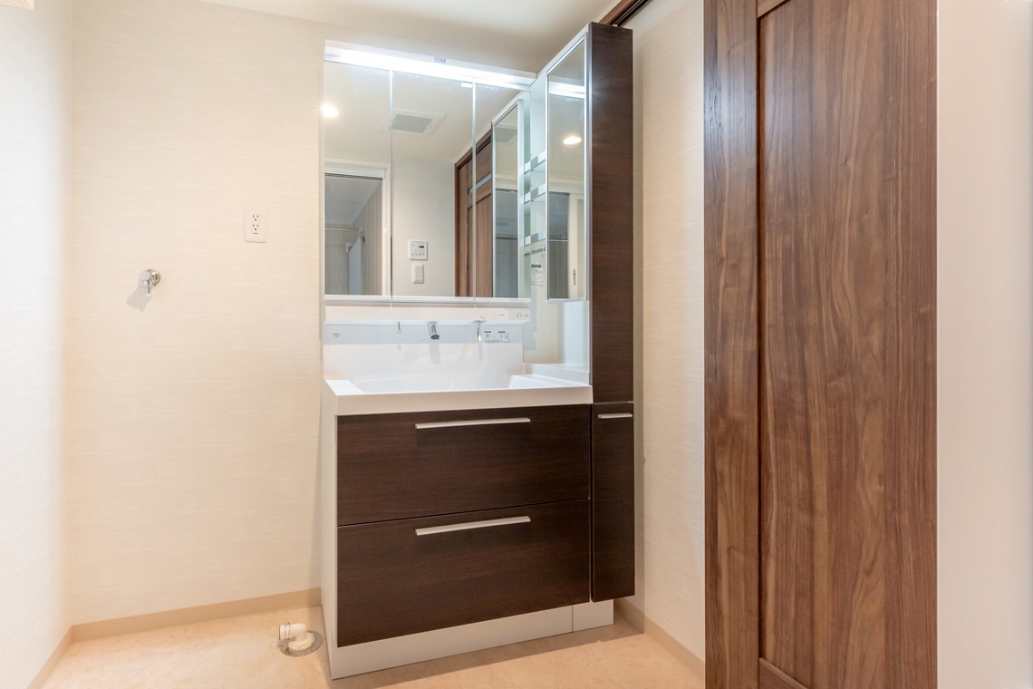 Grassvalley.incが撮影した写真のアルバム「住居兼オフィス　新築戸建て撮影」