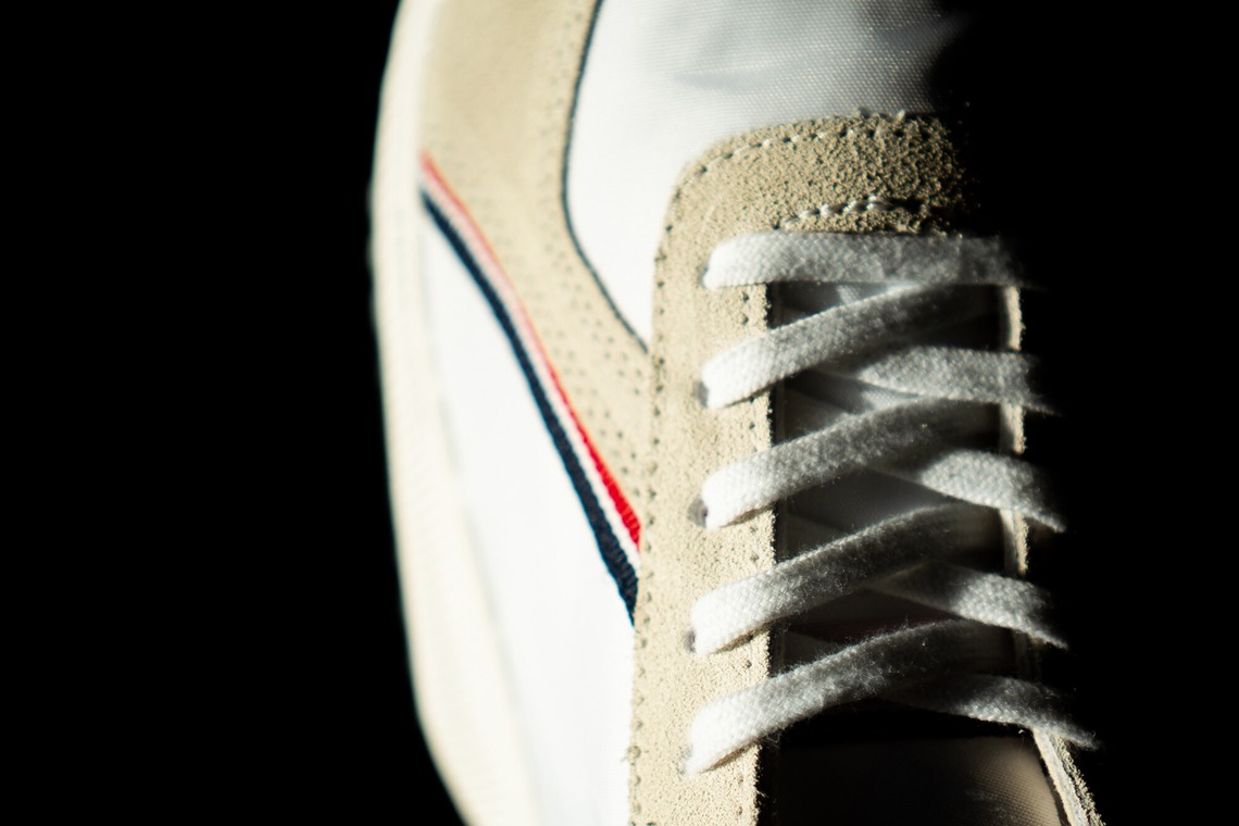 千葉格が撮影した写真のアルバム「シューズ」