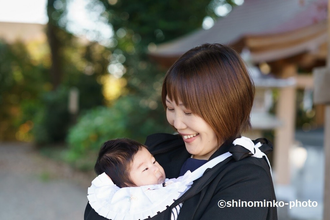 しのみんこフォトが出張撮影した家族写真(キッズ,ベビーフォト)などが写った「お宮参り」の家族写真