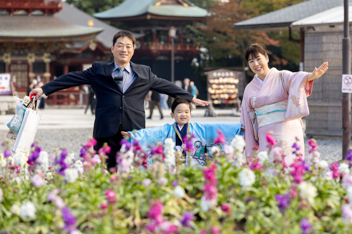 出張撮影くろさわが出張撮影した家族写真(キッズ,ベビーフォト)などが写った「七五三」の家族写真