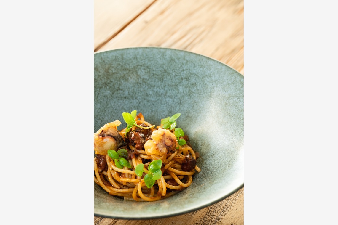 uno e creative act.が撮影した「素材にこだわるレストランのウェディングコース料理」の写真