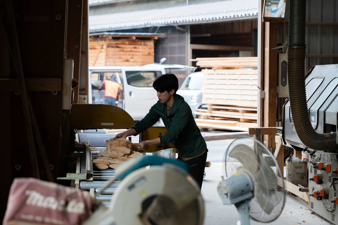 山﨑さと子が撮影した「社内風景、建築物」の写真