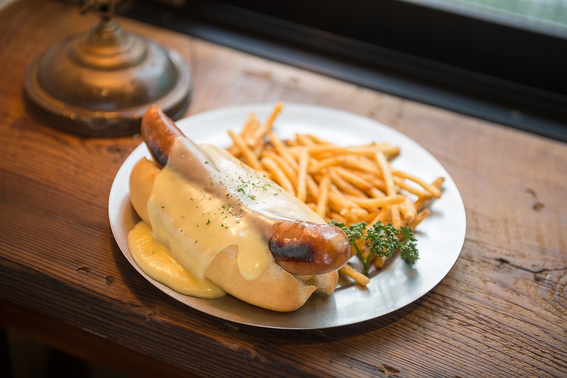 吉田佳央が撮影した写真のアルバム「フード・ドリンク」