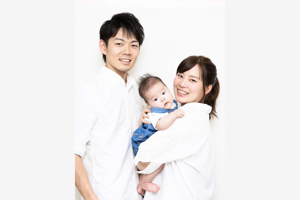 松井シンジが撮影した「家族写真（屋内・屋外）」の写真