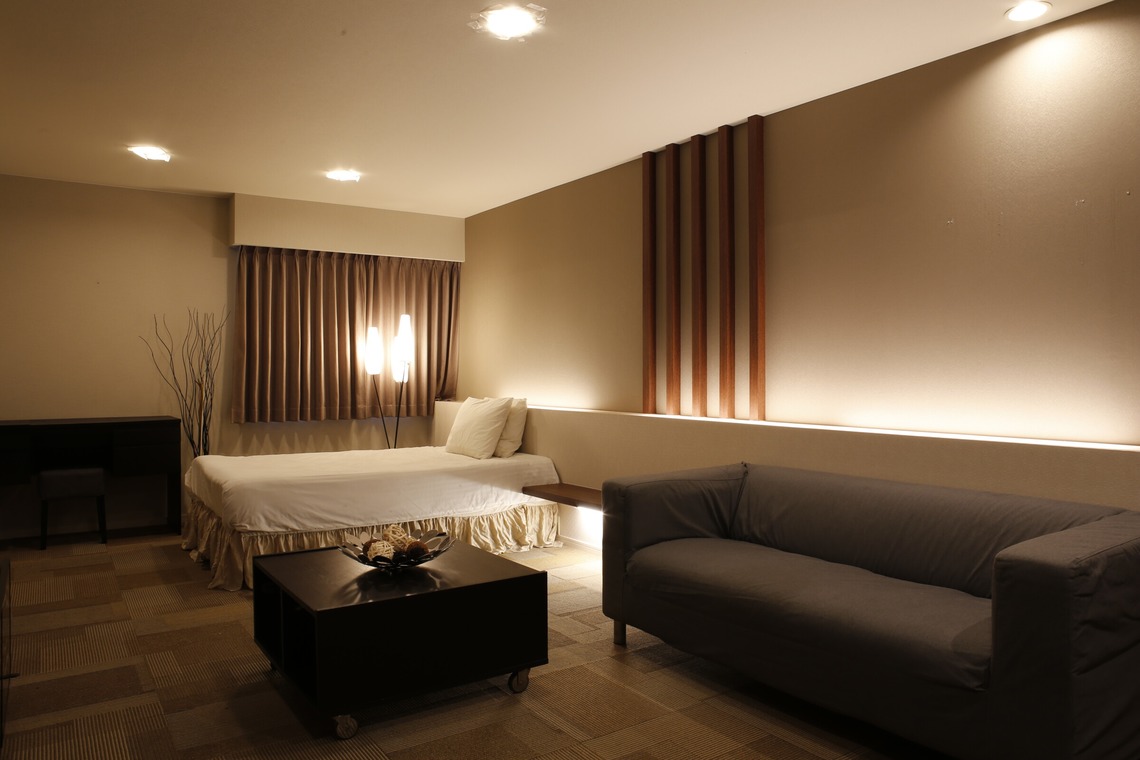 吉本光宏が撮影した「内観外観」の写真