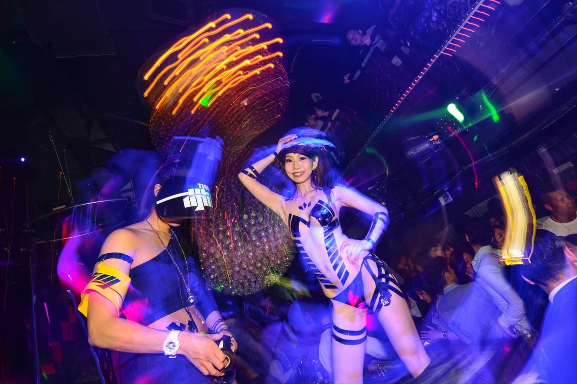 スタジオファンタスが撮影した写真のアルバム「ダンスイベント」