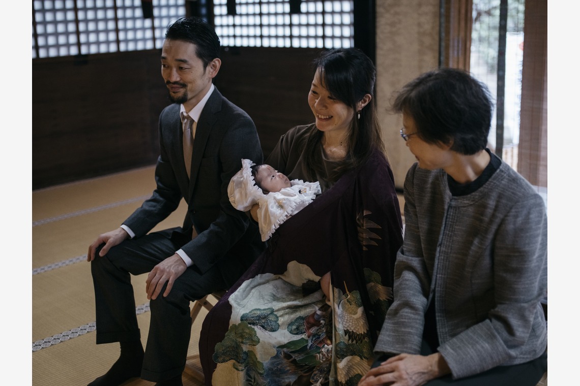 植村由理が撮影した前撮り/後撮り出張撮影のアルバム「お宮参り at 代々木八幡宮」