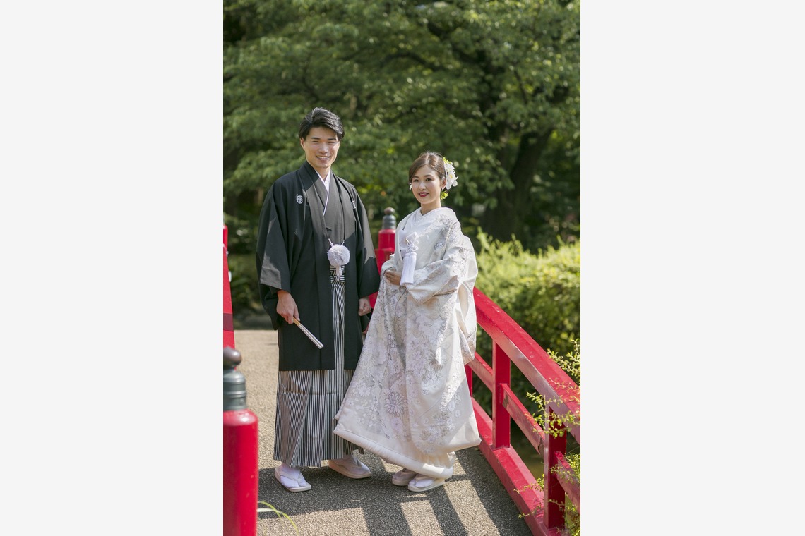 Photo of Japan pre wedding kimono taken by Yuki Shimada Photography
