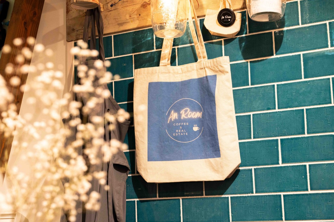 Skylead Japanが撮影した「Cafe内観撮影」の写真