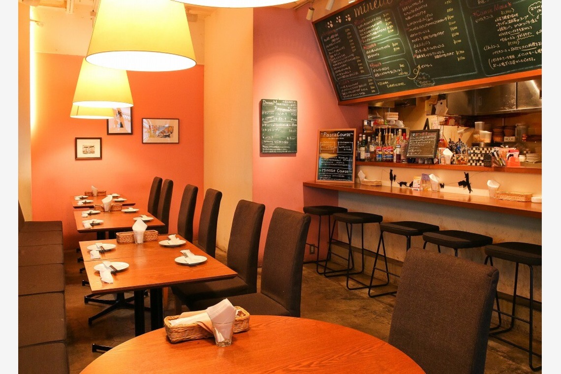 世登理恵が撮影した「飲食店の内外観」の写真