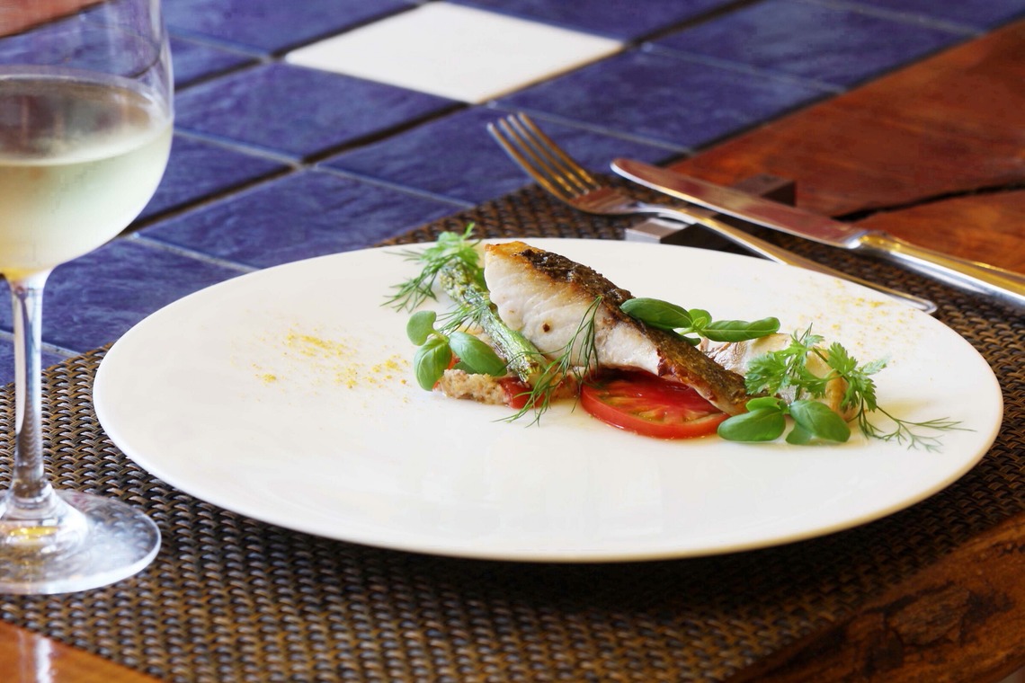 森安　照が撮影した「ステーキ・シーフード・サラダ」の写真