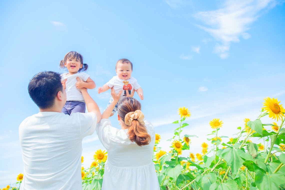 Chain of smile photography