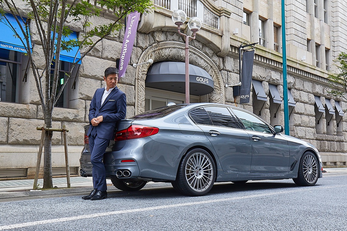 奥野由記が撮影した写真のアルバム「車撮影」