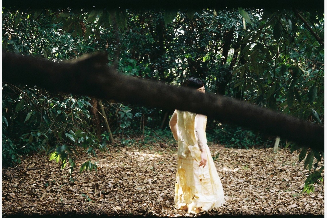 村崎玲巨が撮影した「食べる服　堺」の写真