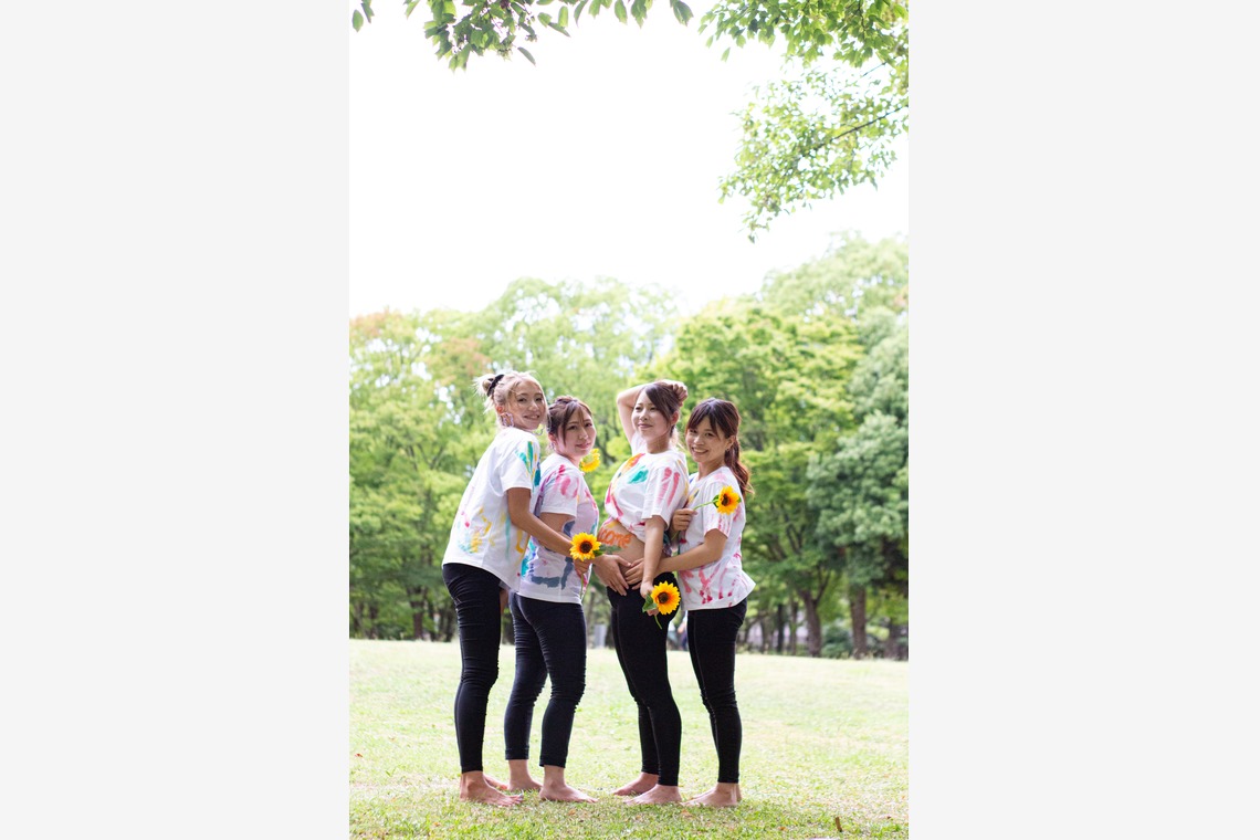 出張撮影　ラブフォト•ブーケが撮影した写真のアルバム「ペインティング＆マタニティフォト　東公園」