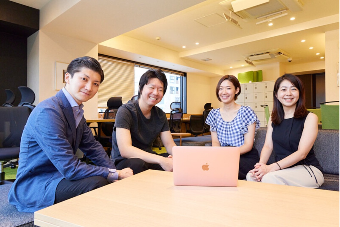 岩瀬泰治が撮影した写真のアルバム「ビジネスポートレイト（セレクト版）」